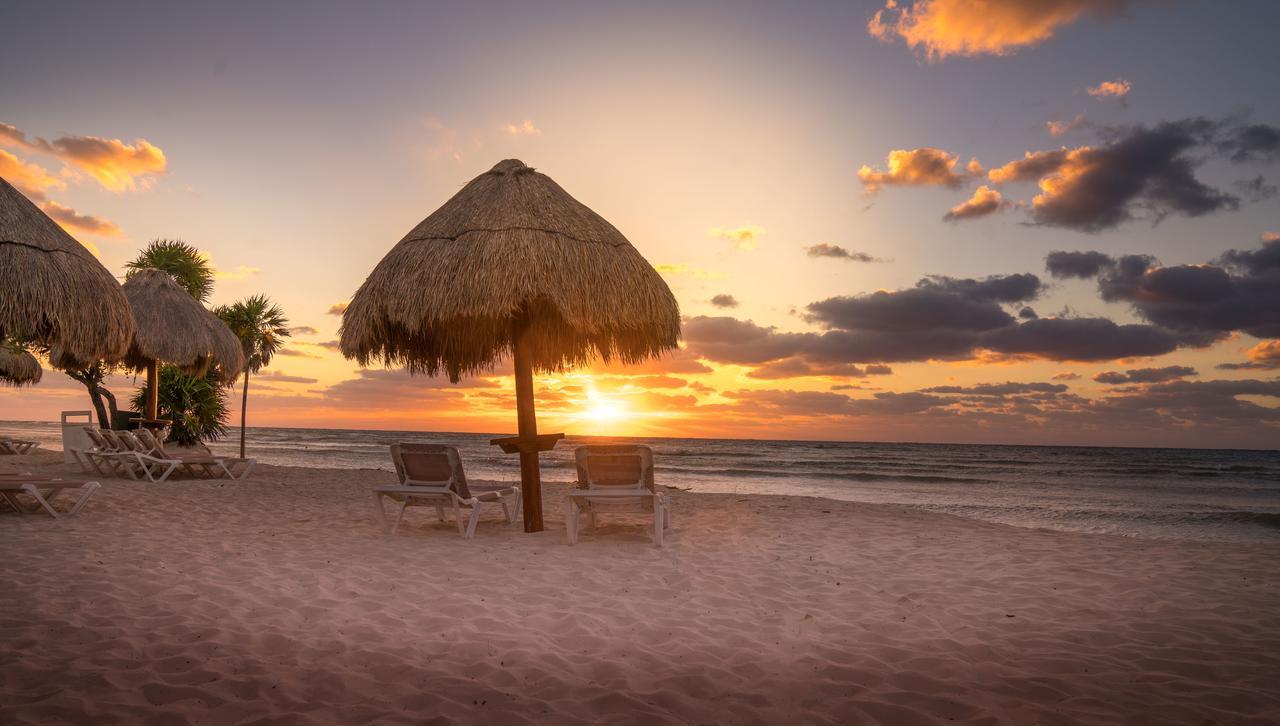 Platinum Yucatan Princess Adults Only Πλάγια Ντελ Κάρμεν Εξωτερικό φωτογραφία Sunset at the beach